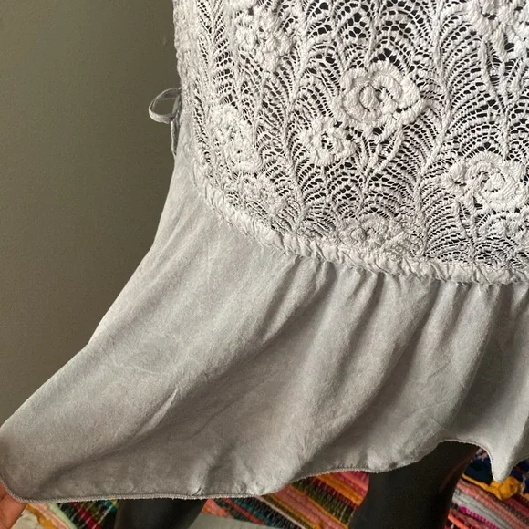 Monoreno Gray Ombre Lace Dress Top - Picture 11 of 13